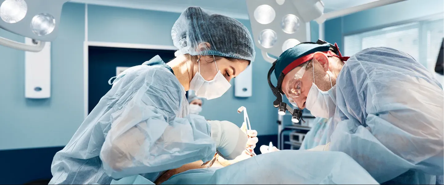 doctors performing Cosmetic and Reconstructive Plastic Surge